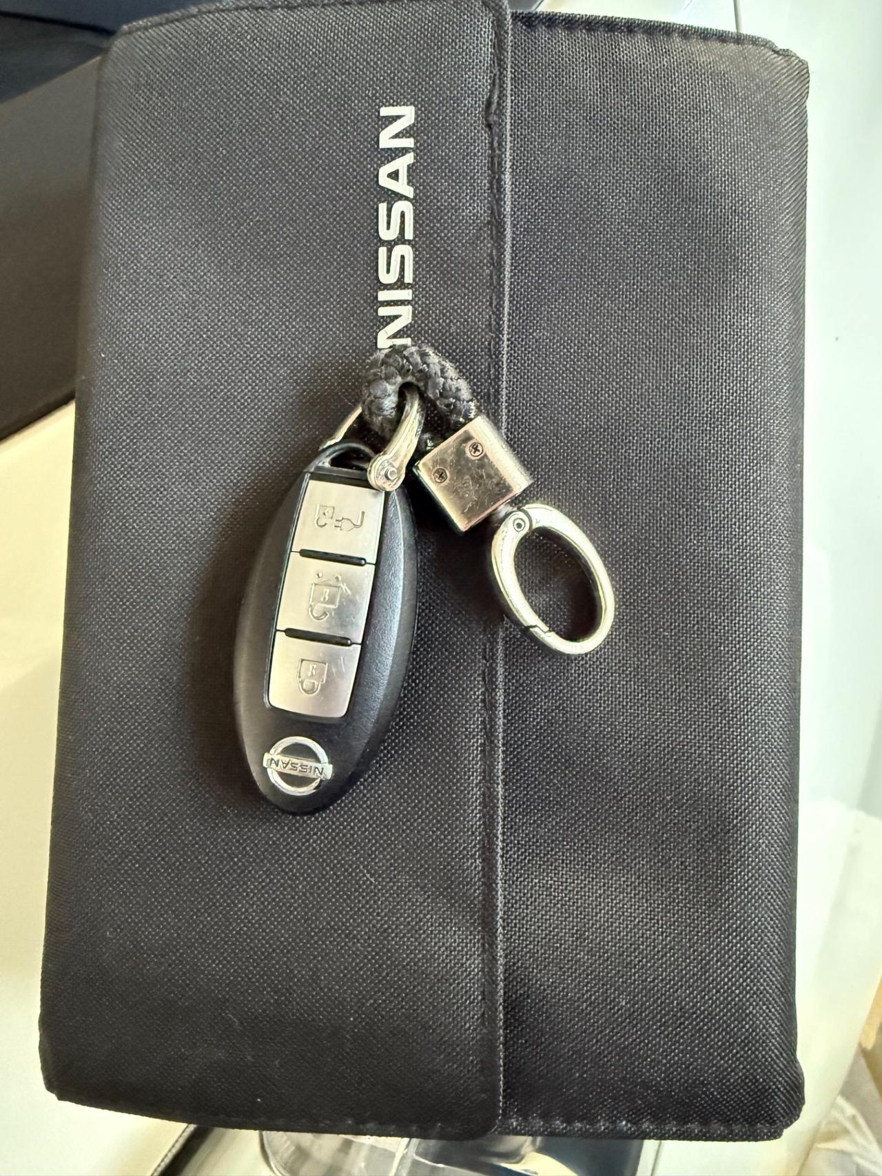 Nissan Leaf Tekna 30KWh Solar pack Spoiler 2016