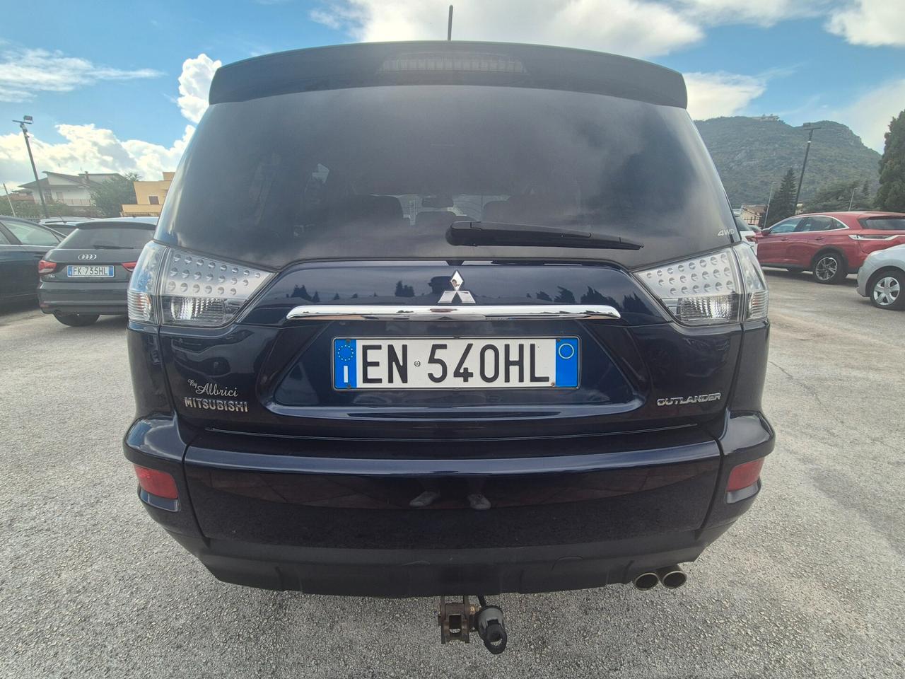 Mitsubishi Outlander 2.2 DI-D 4WD Intense