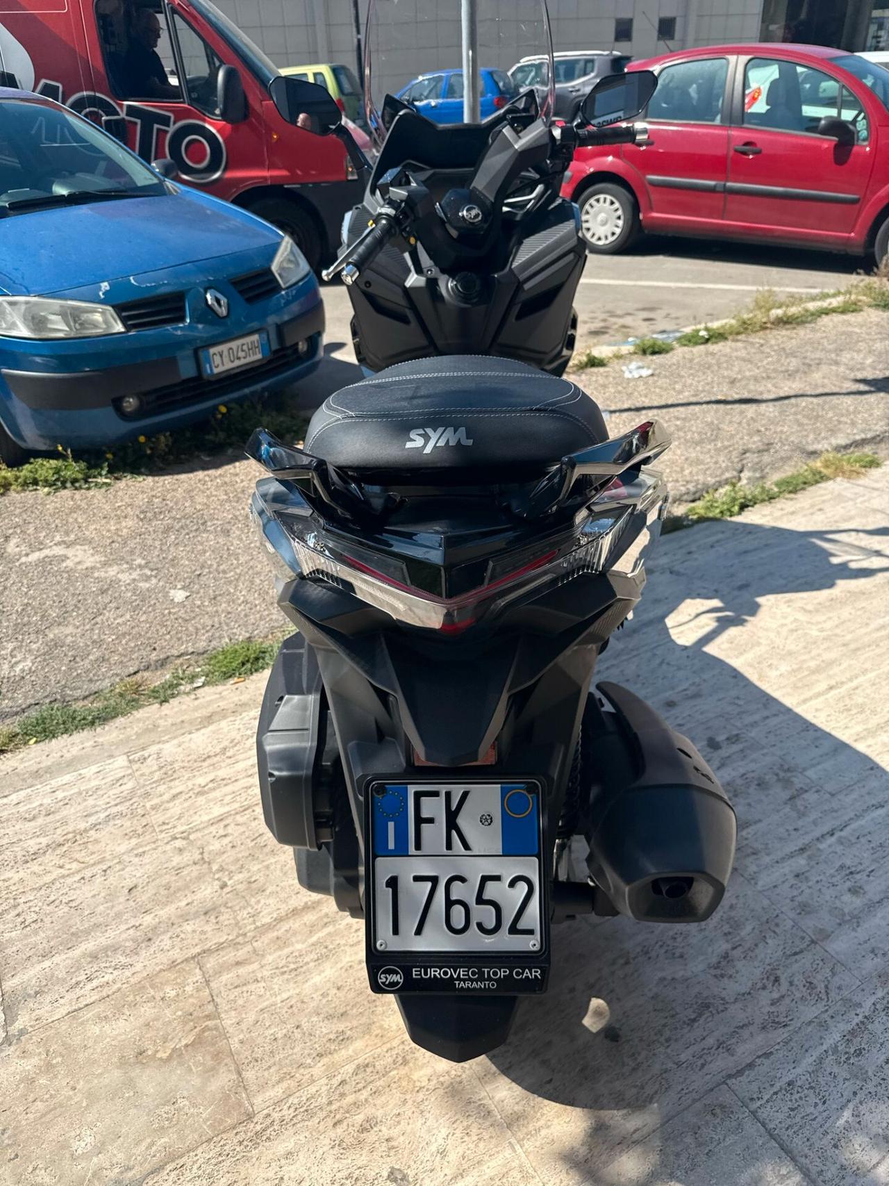 SYM Cruisym 300 SCOOTER