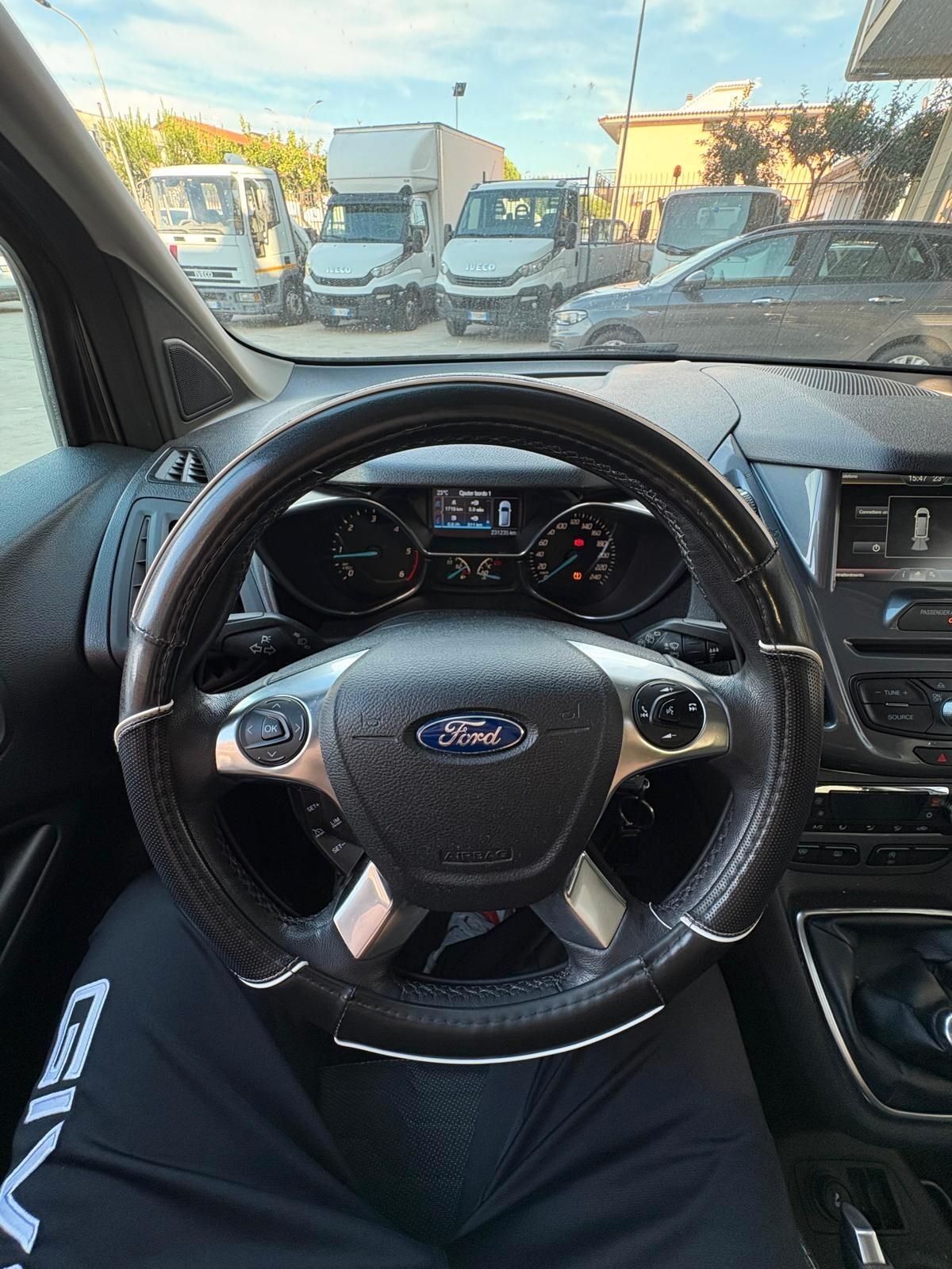 Ford Tourneo Connect Connect7 1.5 TDCi 120 CV Titanium 2016