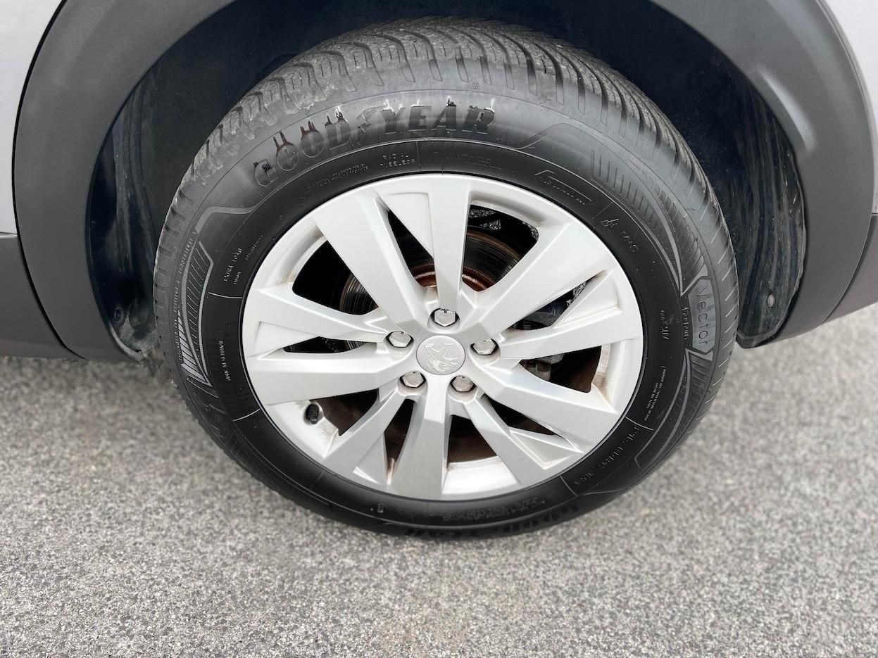 Peugeot 3008 1.2 Benzina 131CV E6 Neo. - 2017