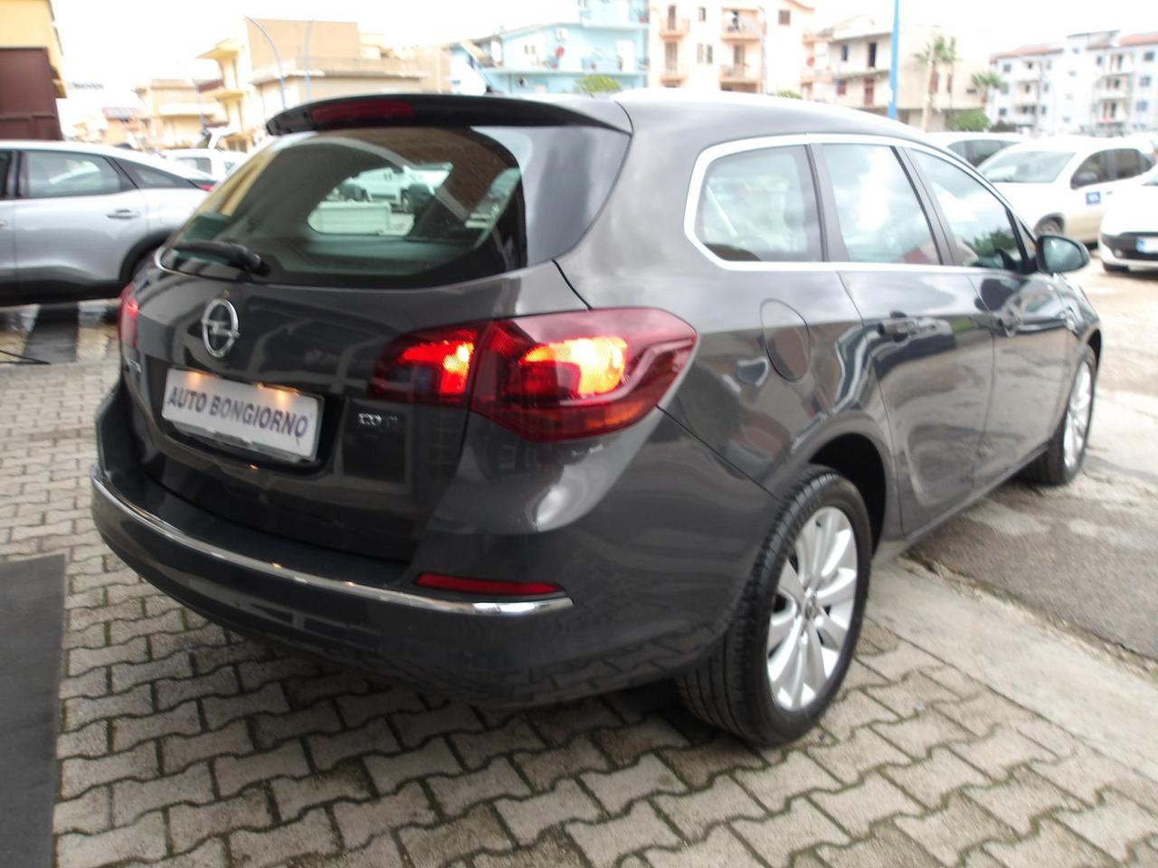 Opel Astra Sports Tourer 1.6 cdti (ecoflex) Cosmo s&s 136cv