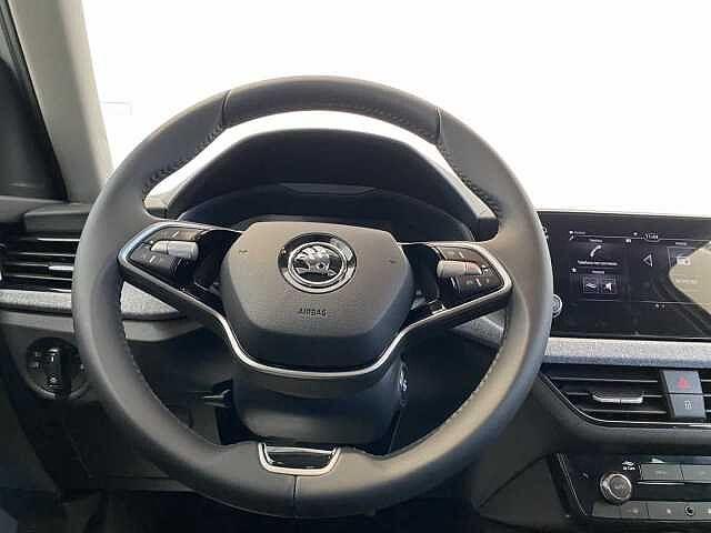 SKODA Kamiq 1.0 TSI Black Dots