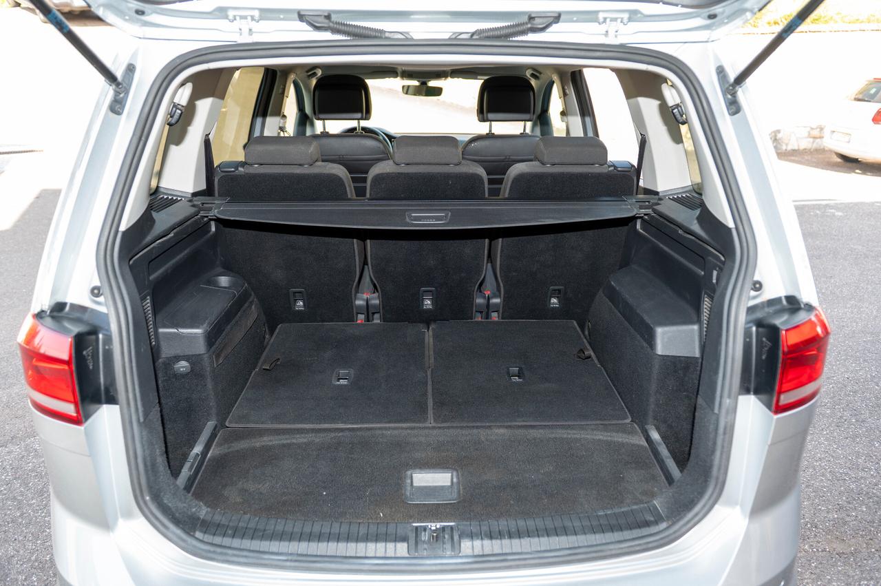 Volkswagen Touran 2.0TDI 7 POSTI
