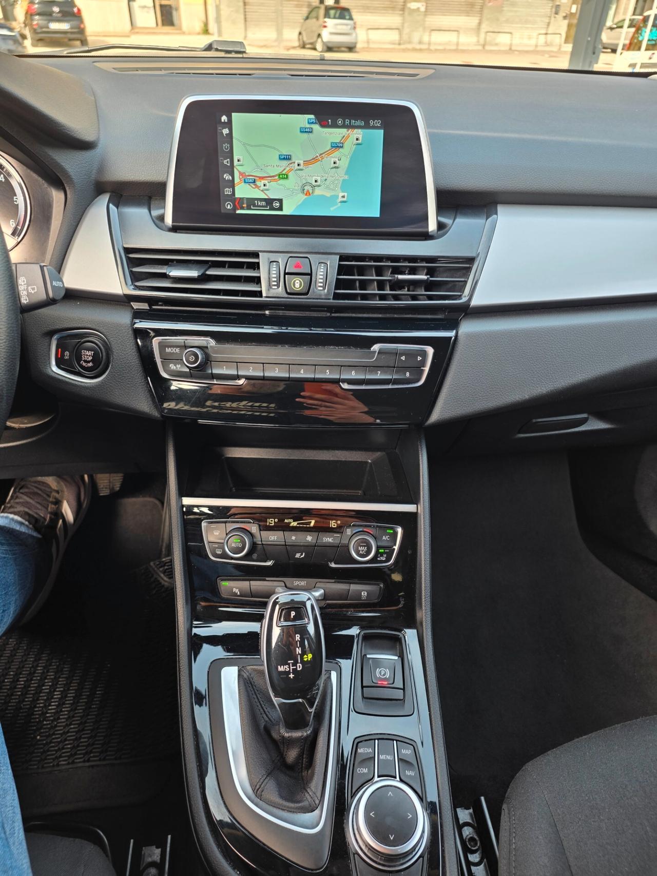 Bmw Serie 2 Gran Tourer 216d Business Automatica
