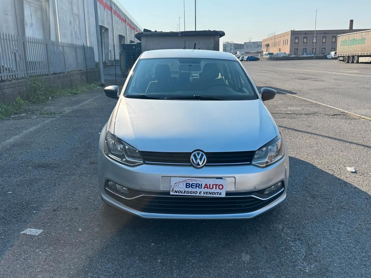 Volkswagen Polo 5 porte adatta neopatentati