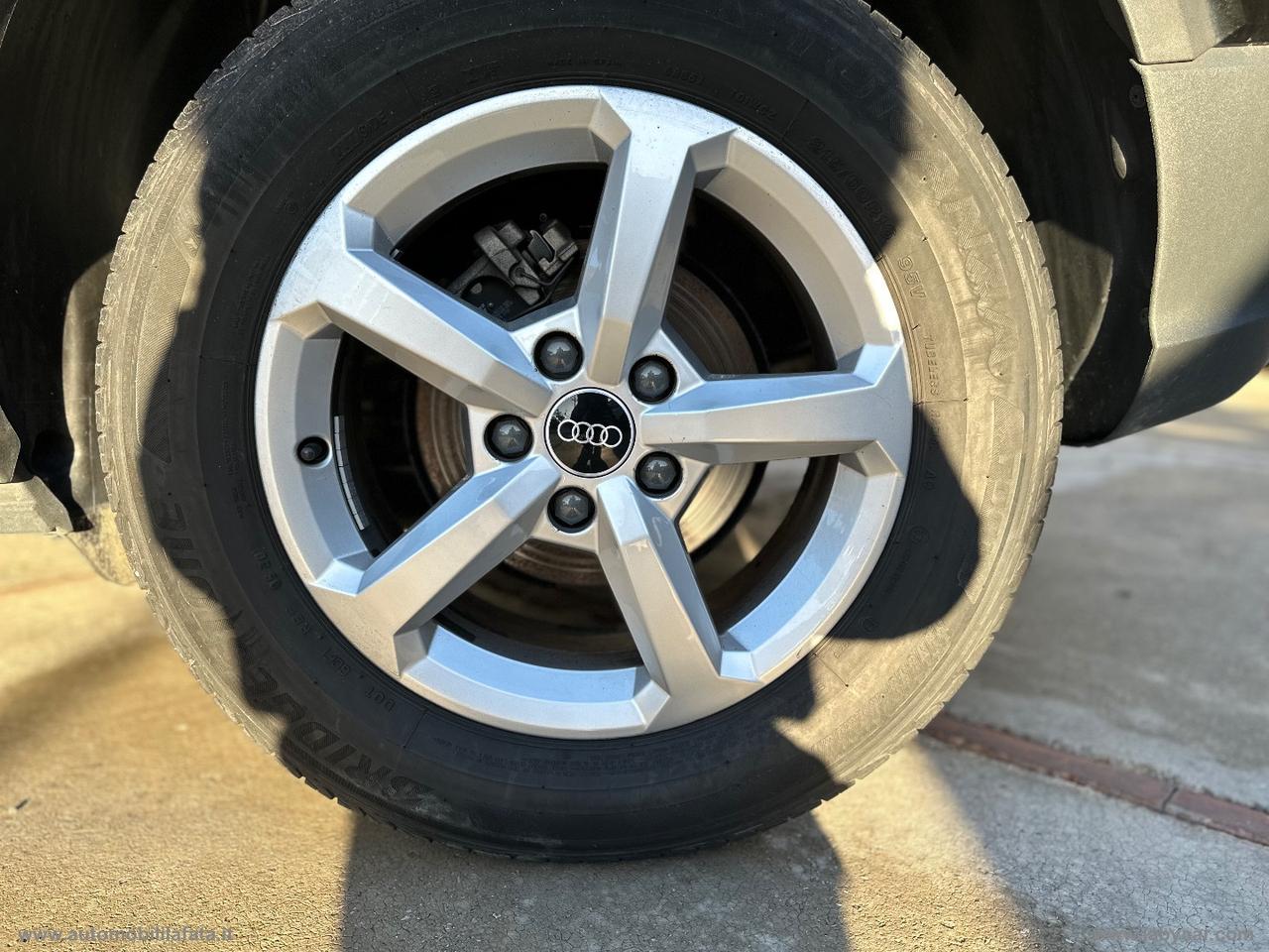 AUDI Q2 30 TDI Business IDEALE PER NEOPATENTATI