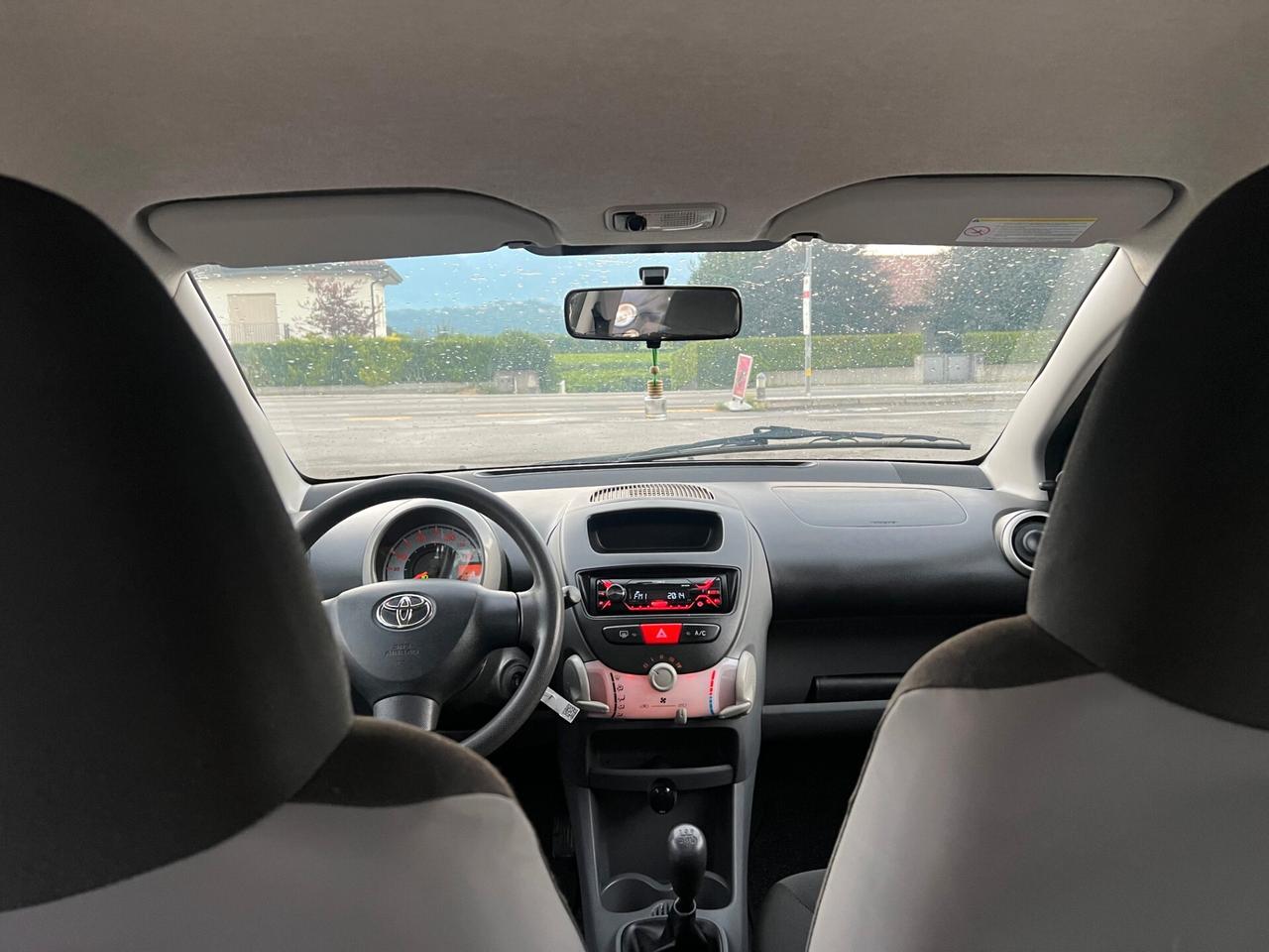 Toyota Aygo 1.0 12V VVT-i 5 porte