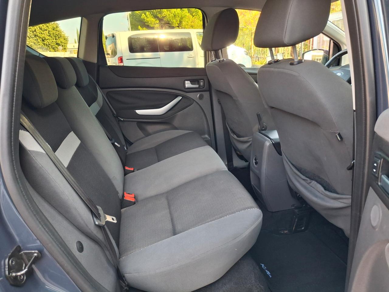 Ford Kuga 2.0 TDCi 140 CV 2WD Titanium*Garanzia 12 mesi*