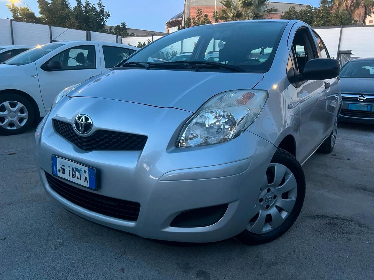 Toyota Yaris 1.0 5 porte PERFETTA - 2010