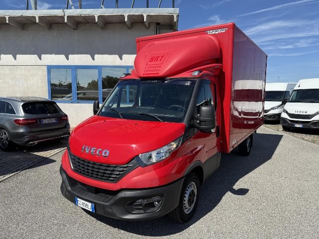 IVECO DAILY 35S16H3.0 BOX