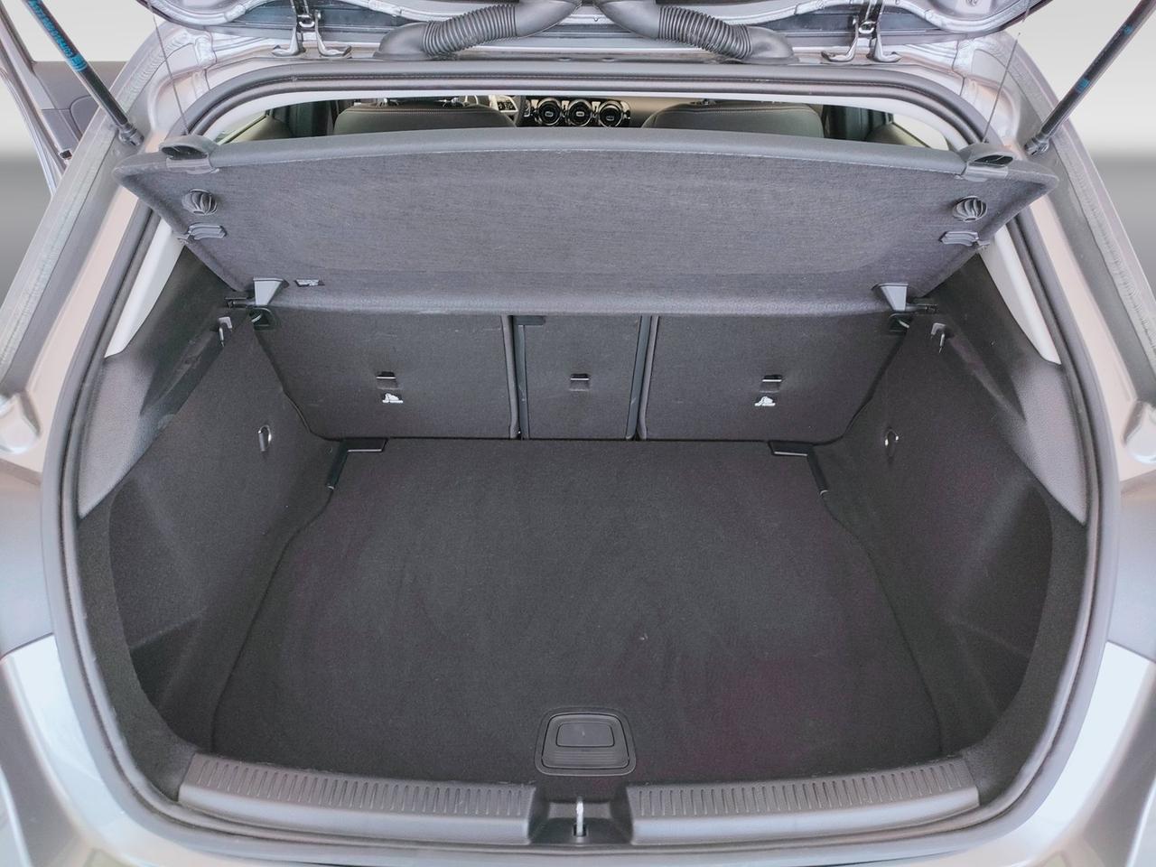 Mercedes-Benz Classe A - W177 2023 - A 180 Advanced auto