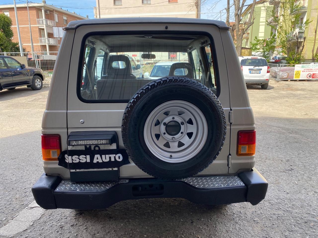 Mitsubishi Pajero 2.5 TDI Metal-top NEOPATENTATI!!!