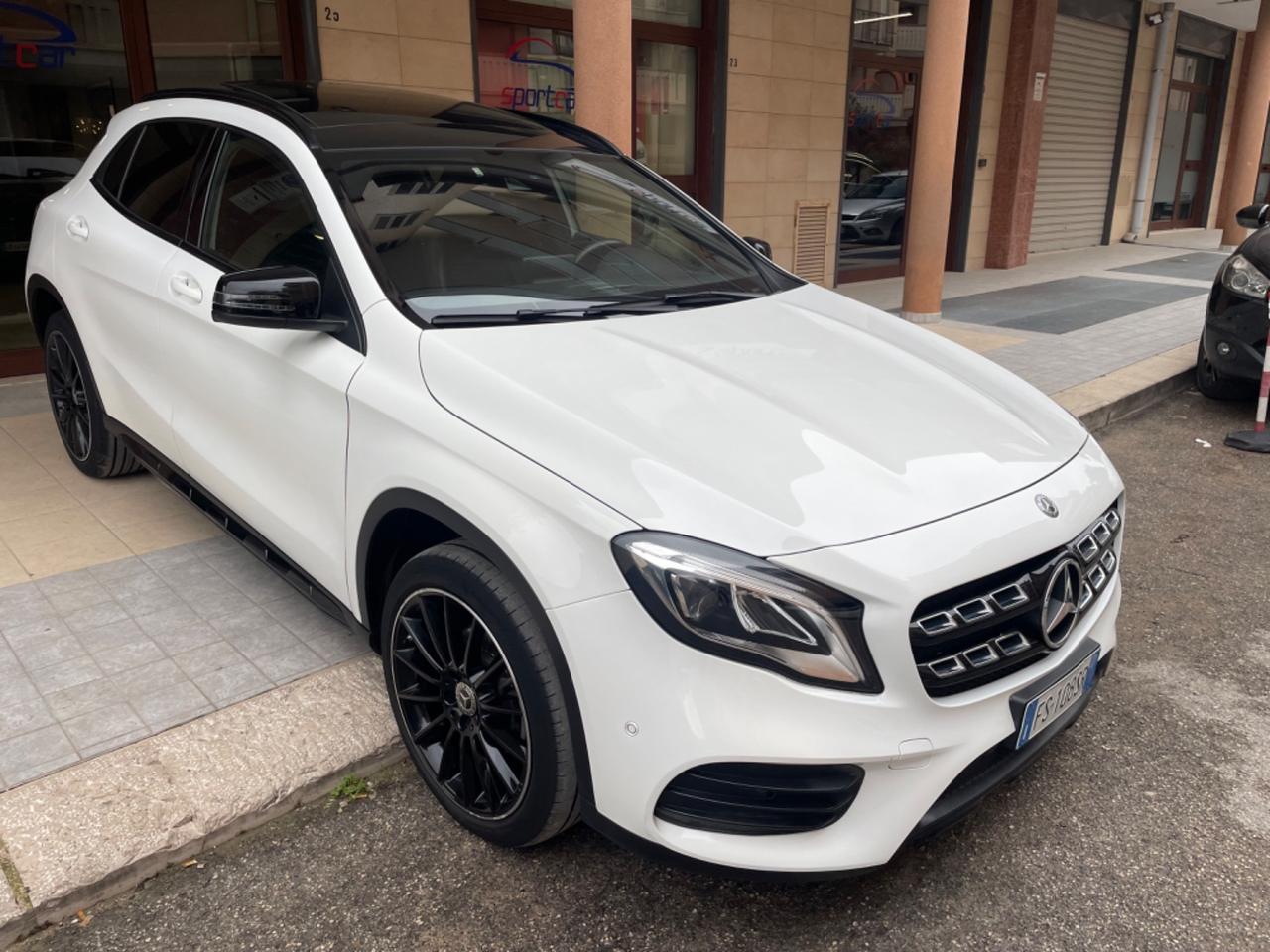 Mercedes-benz GLA 200 d 136CV AUT. PREMIUM AMG NIGHT PACKET TETTO LED NAVY 19