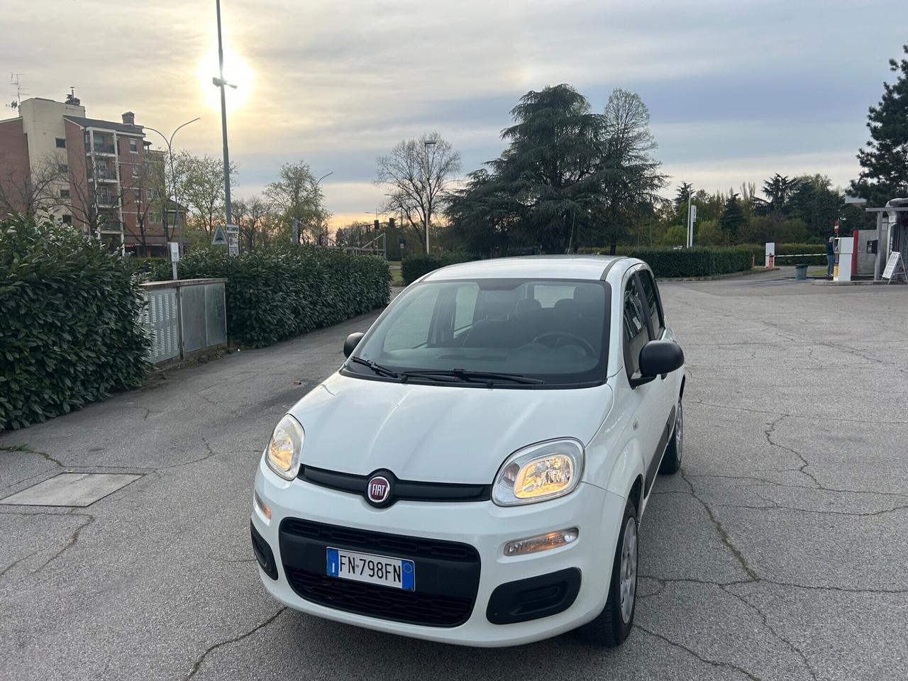 Fiat Panda 900 cc anno 2018 benzina, metano unica proprietaria pari al nuovo