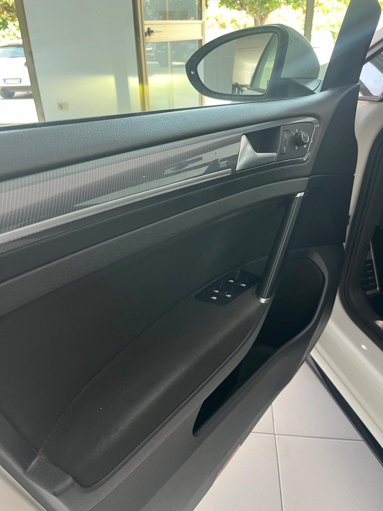 Volkswagen Golf 1.6 TDI 115 CV 3p. Sport BlueMotion Technology