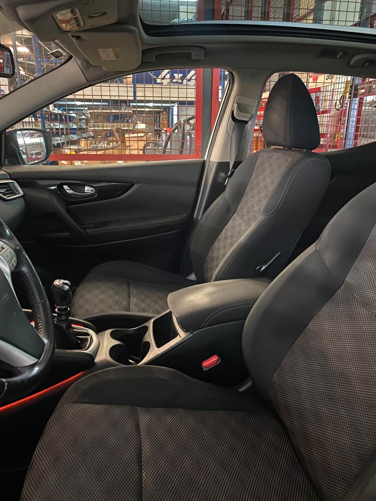 Nissan Qashqai 1.5 dCi N-Connecta