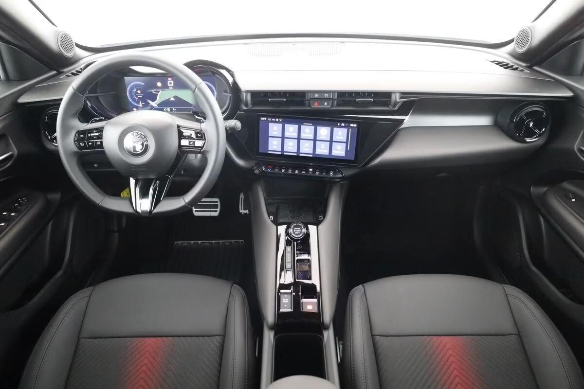 Alfa Romeo Junior 1.2 145CV Hybrid eDCT6 Speciale