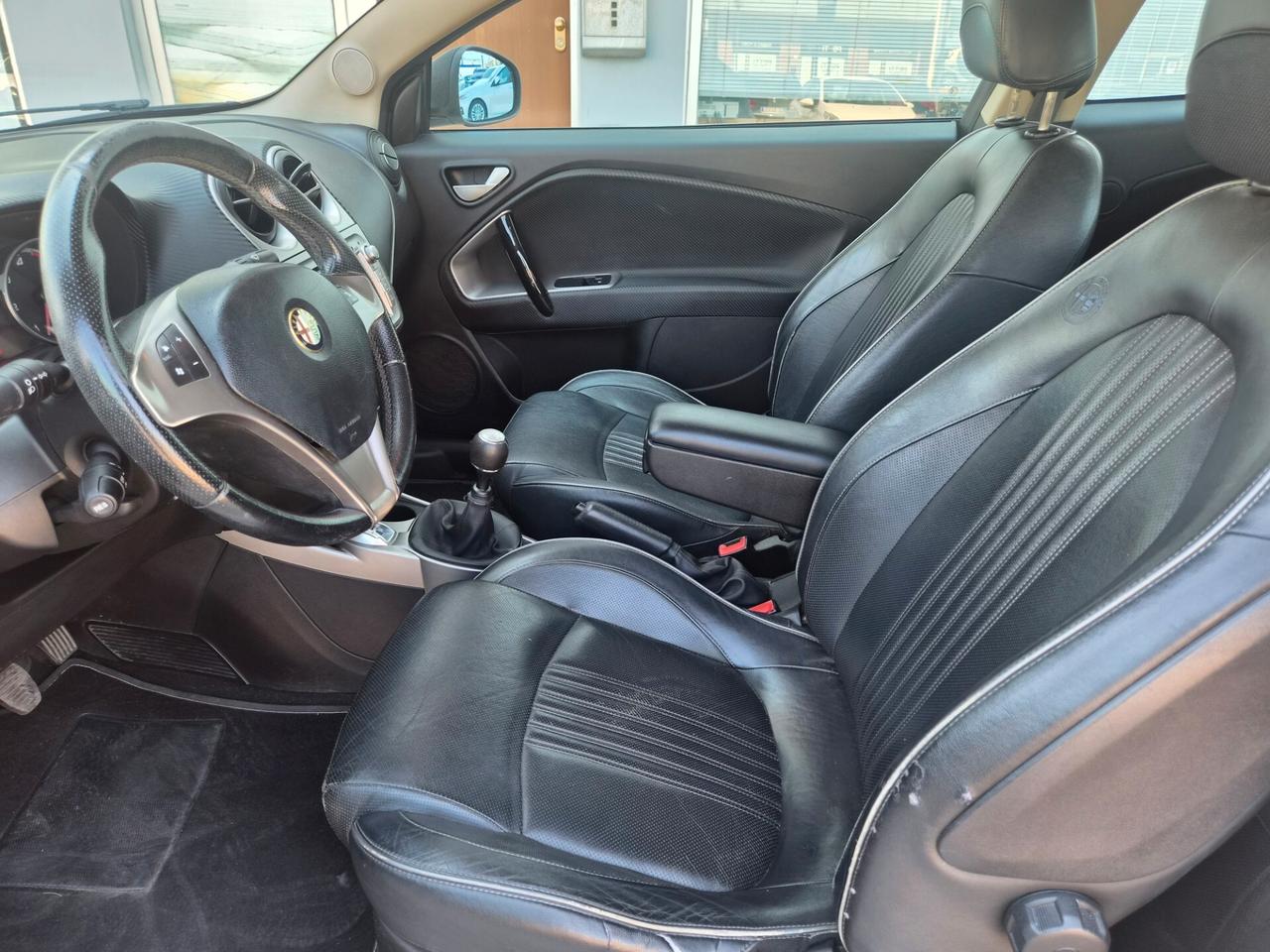 Alfa Romeo MiTo 1.3 JTDm-2 95 CV S&S Distinctive Sport Pack