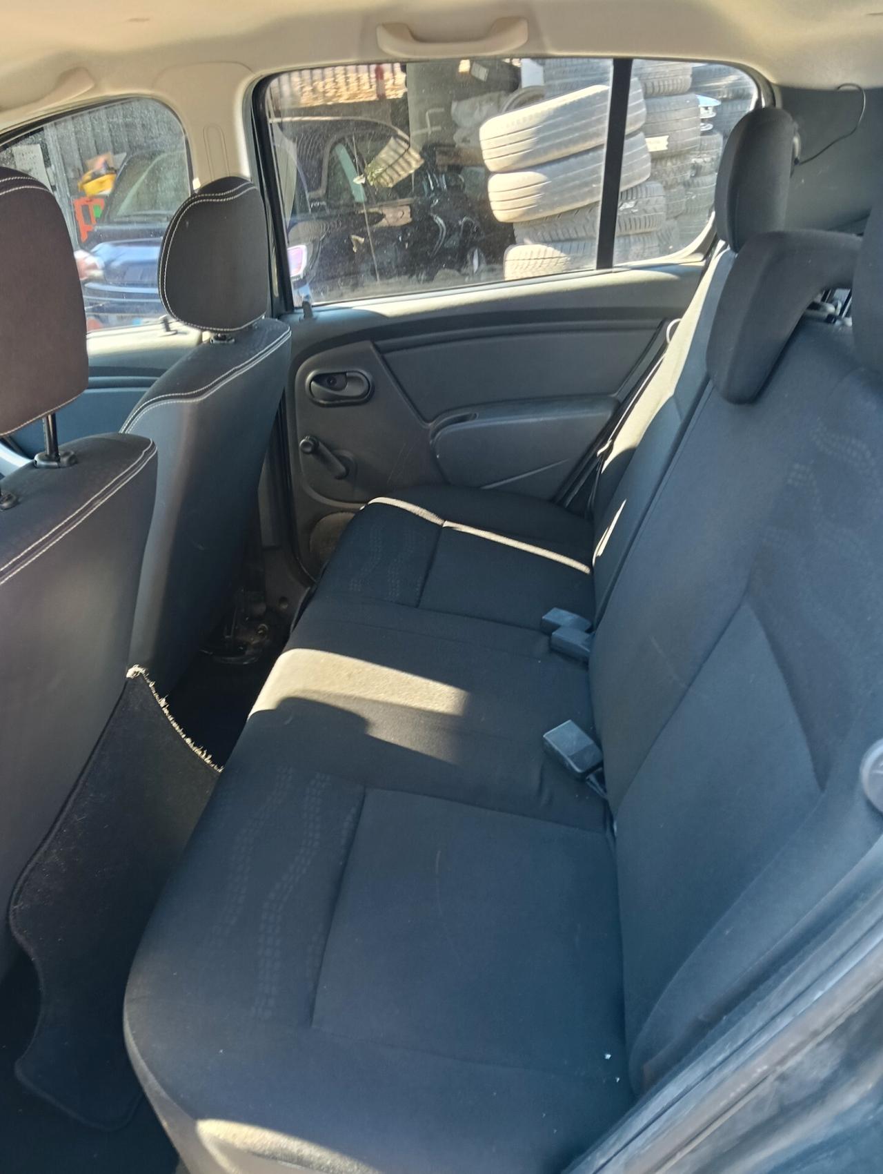 Dacia Sandero 1.6 8V Lauréate