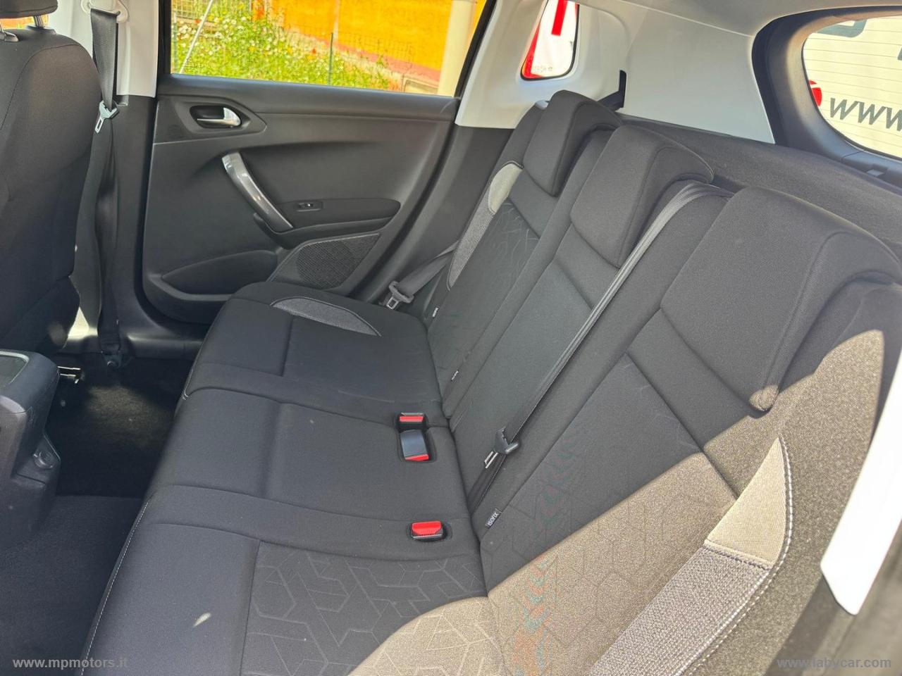 PEUGEOT 2008 ALLURE 1.2 82CV