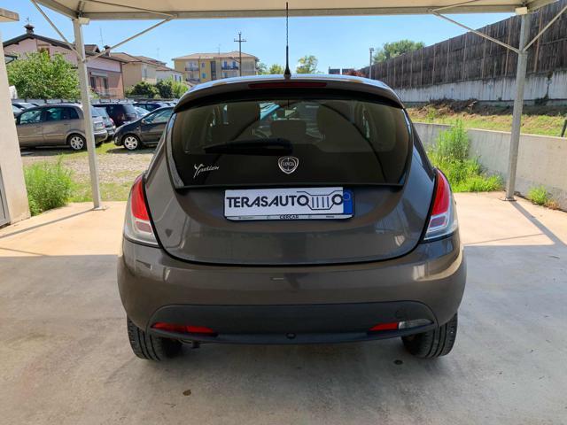LANCIA Ypsilon 1.2 69 CV 5 porte GPL OK 07/2034 OK NEOPATENTATI