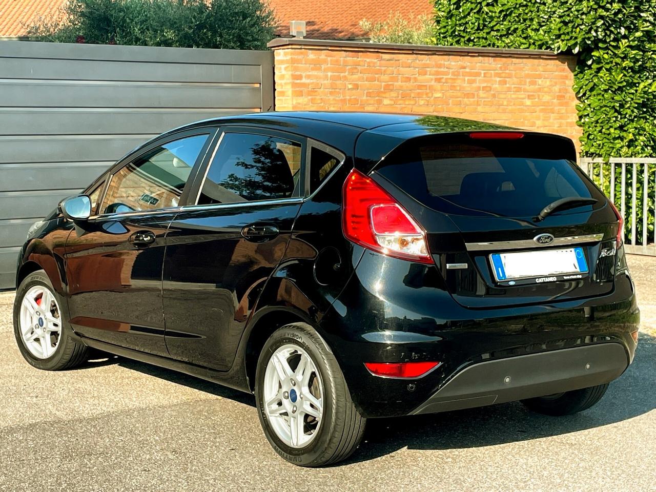 FORD FIESTA 1.5D-99000km-U.Prop-Titanium-2014