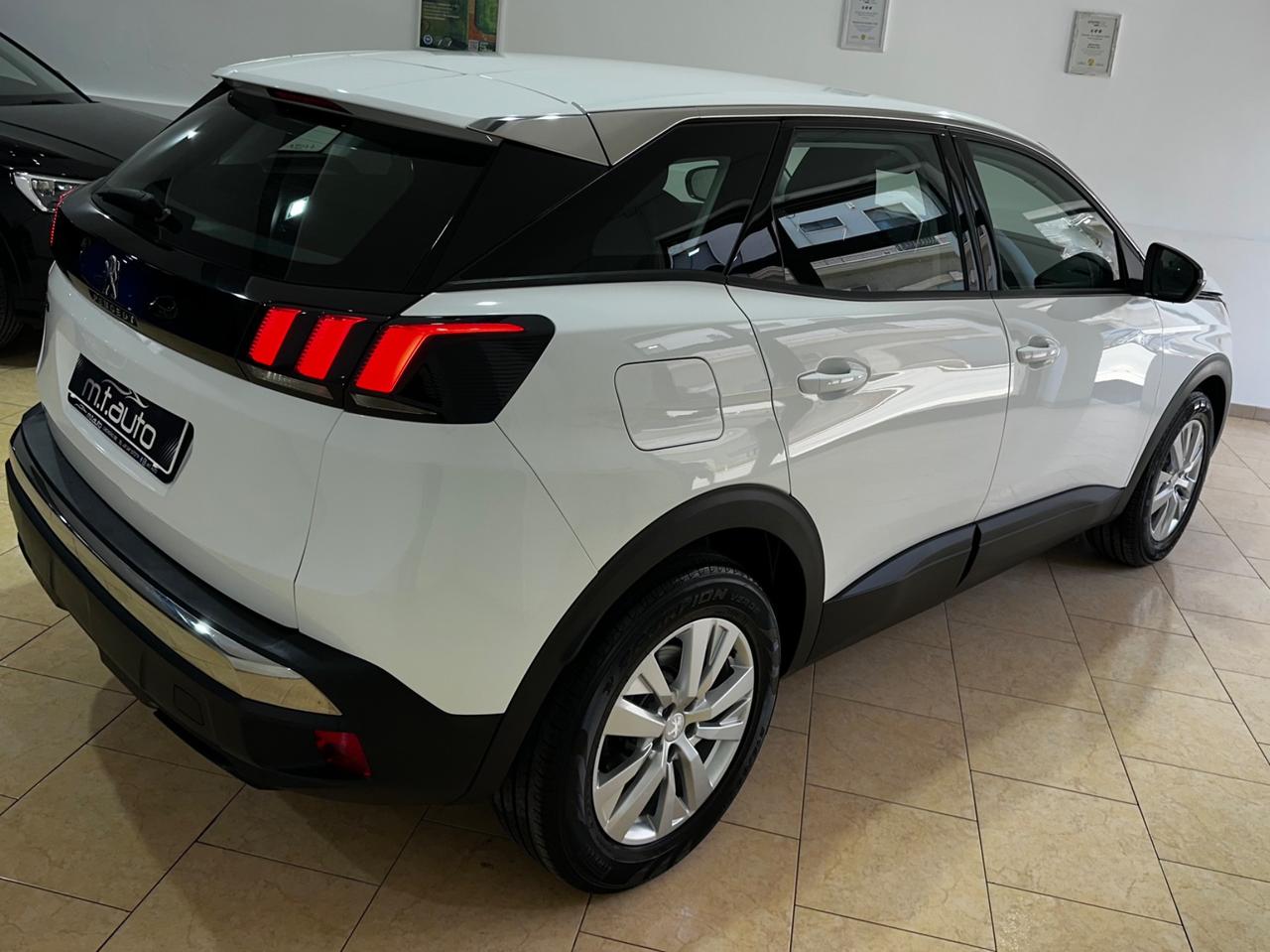 Peugeot 3008 BlueHDi 130 S&S EAT8 Business
