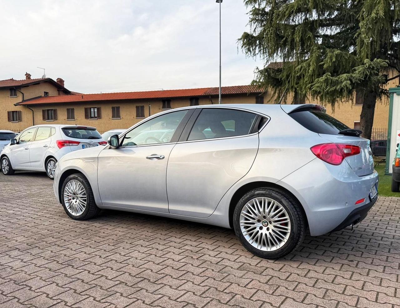 Alfa Romeo Giulietta 1.4 Turbo MultiAir TCT Exclusive AUTOMATICA