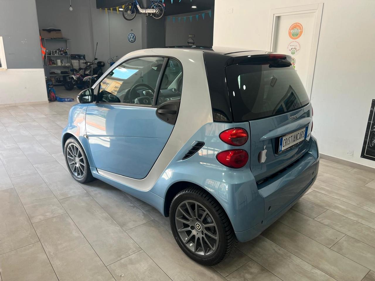 Smart ForTwo 1000 52 kW MHD coupé passion