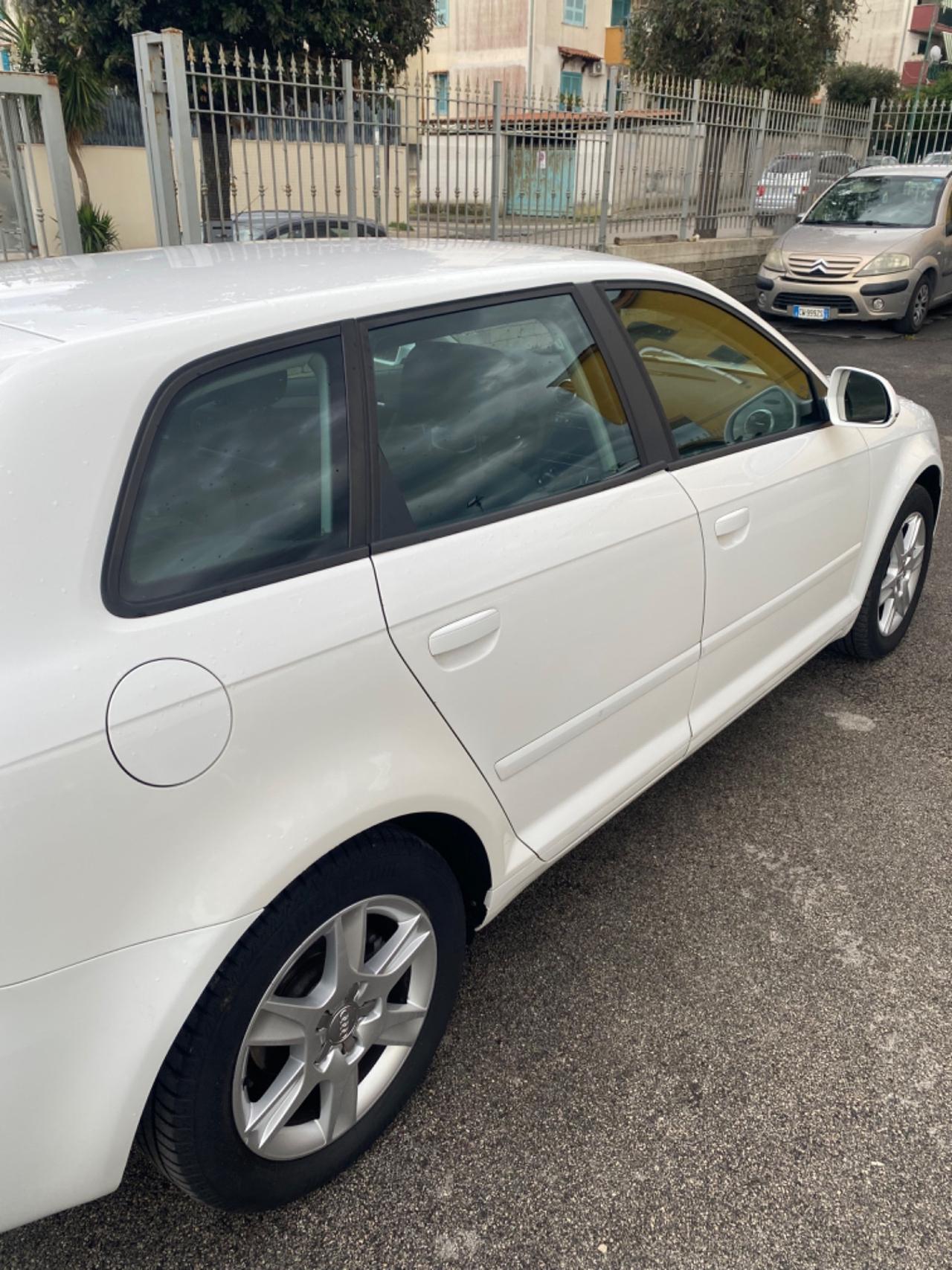 Audi A3 1.6 TDI Fine 2010 Automatica Full