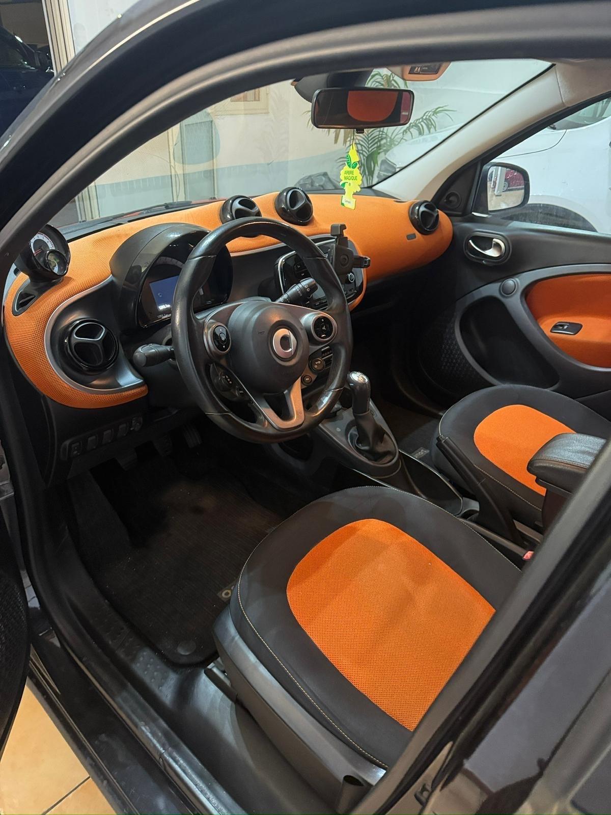 Smart ForFour 70 1.0 Prime