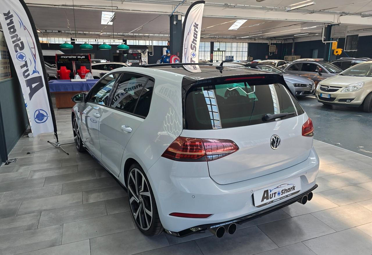 VOLKSWAGEN GOLF R-Line 2.0 TDI DSG 150CV 5p. SPORT