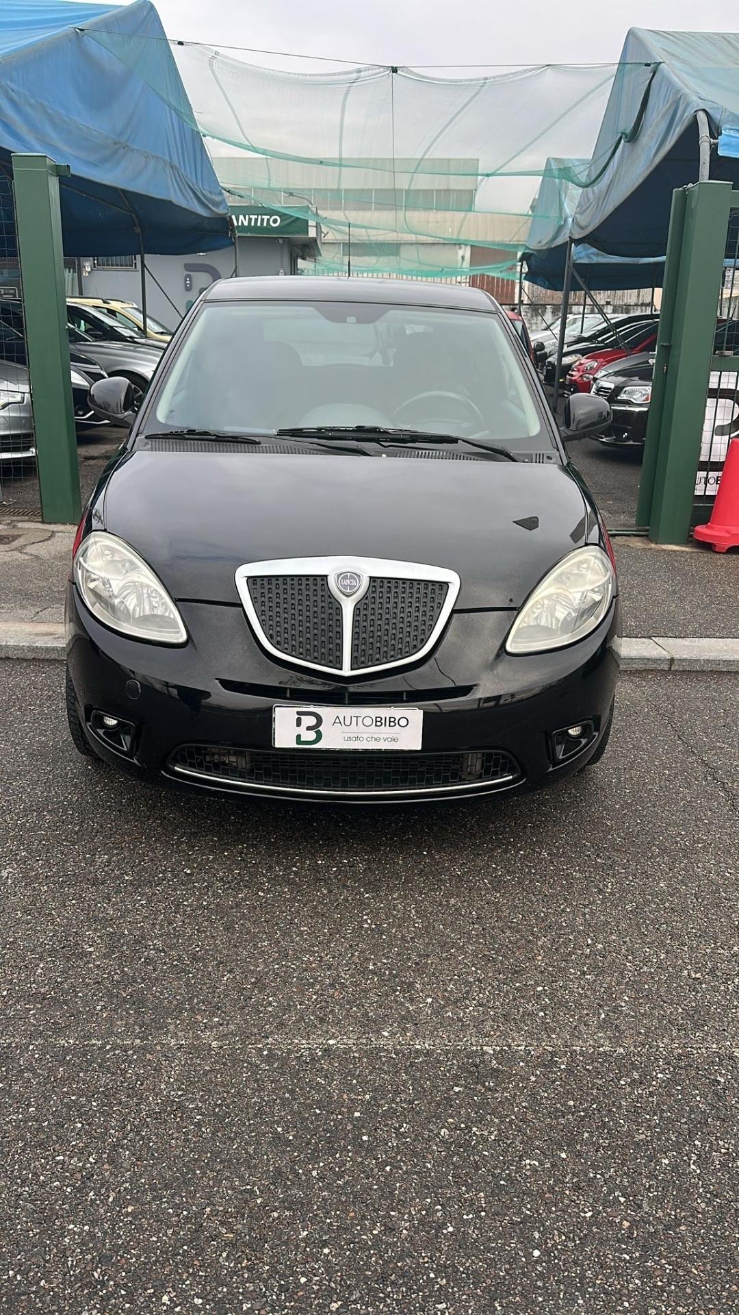 Lancia Ypsilon 1.2 GPL