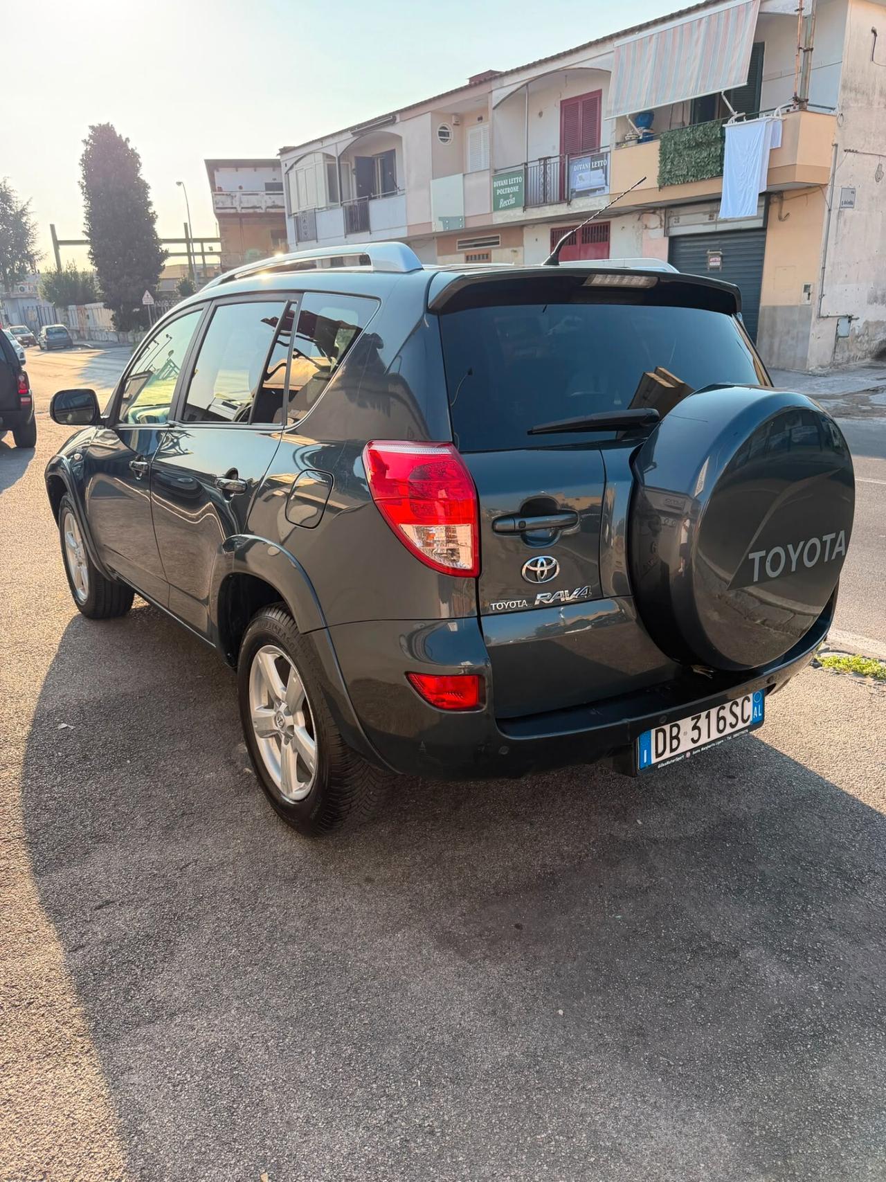 Toyota RAV 4 Rav4 III 2006 2.2 d-4d Luxury 177cv