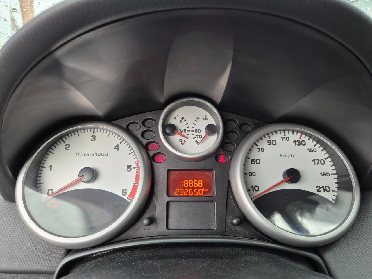 Peugeot 207 1.4 HDi 70CV 3p. ONE Line