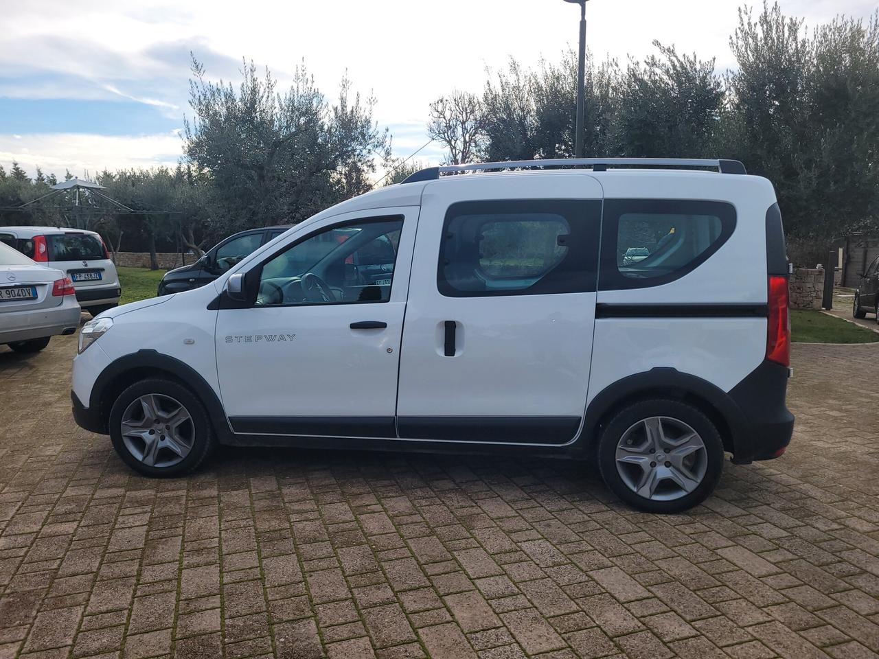 Dacia Dokker Stepway 1.6 8V 110CV GPL