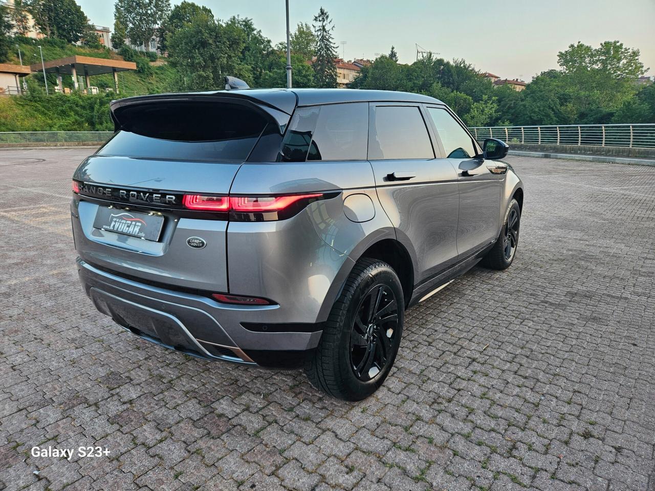 Range Rover Evoque HYBRID R-dynamic