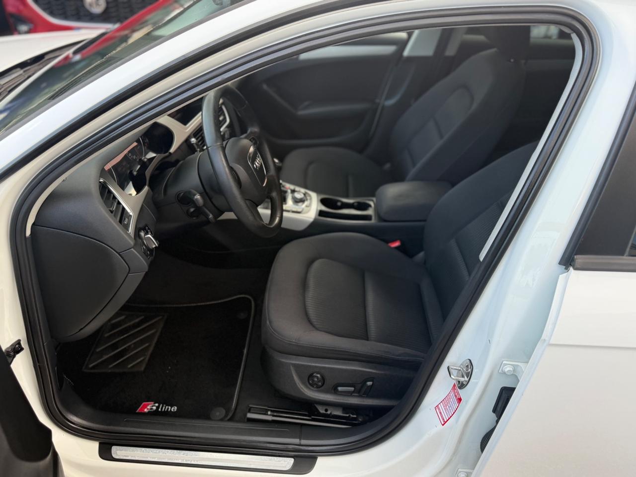 Audi A4 Avant 2.0 TDI 120 CV S-LINE