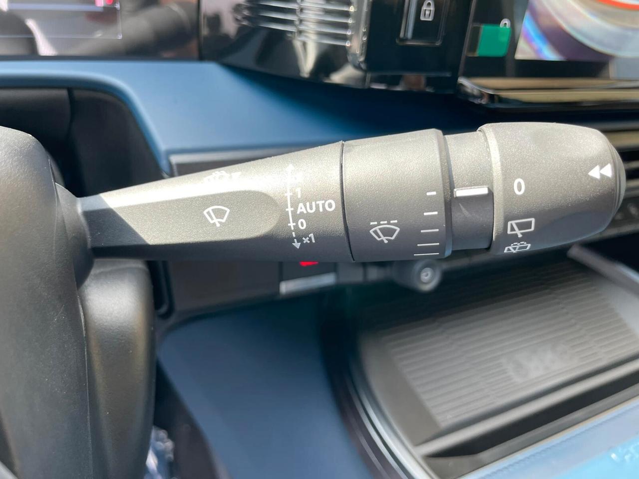 Lancia Ypsilon Hybrid e-DCT Edizione Cassina