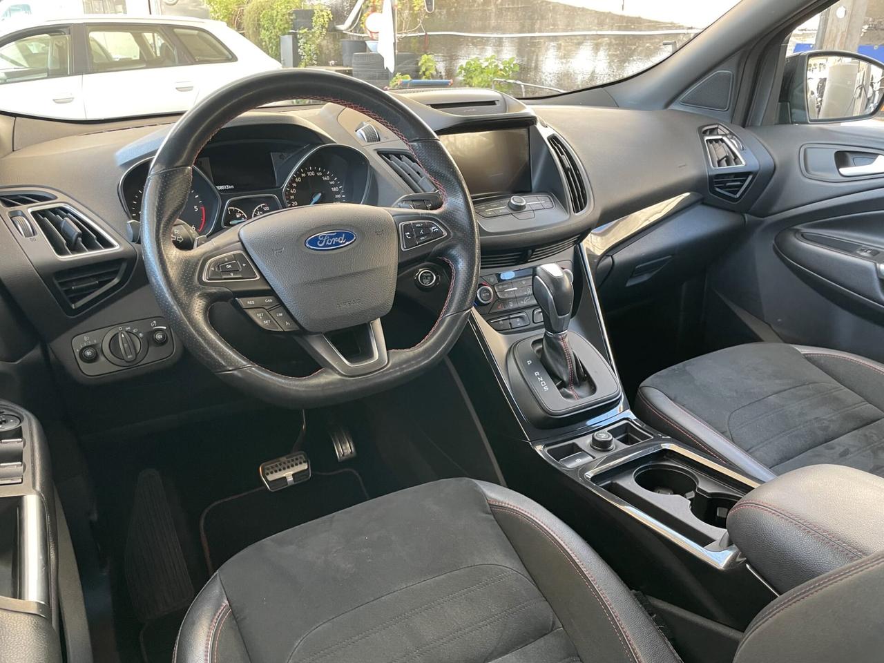 Ford Kuga 2.0 TDCI 150 CV S&S 4WD Powershift ST-Line