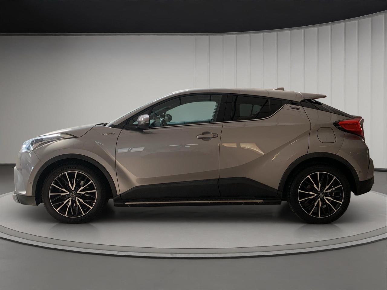 Toyota C-HR 1.8h Lounge 2wd e-cvt