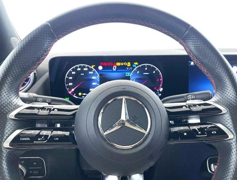 Mercedes-Benz GLA GLA 200 d Auto 4M AMG Line Premium Plus * TETTO APRIBILE *