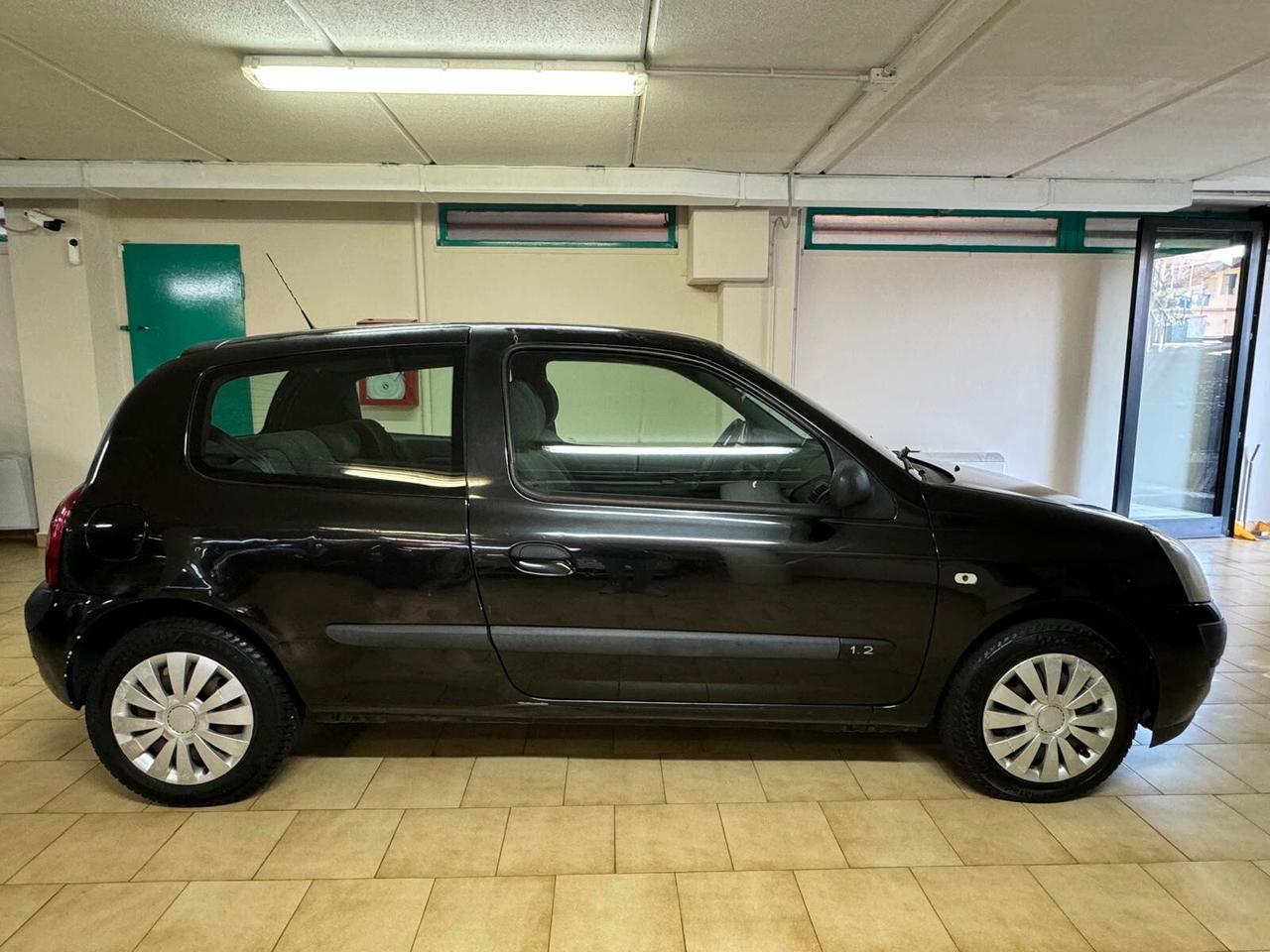 CLIO 1.2CC OK NEOPATENTATI