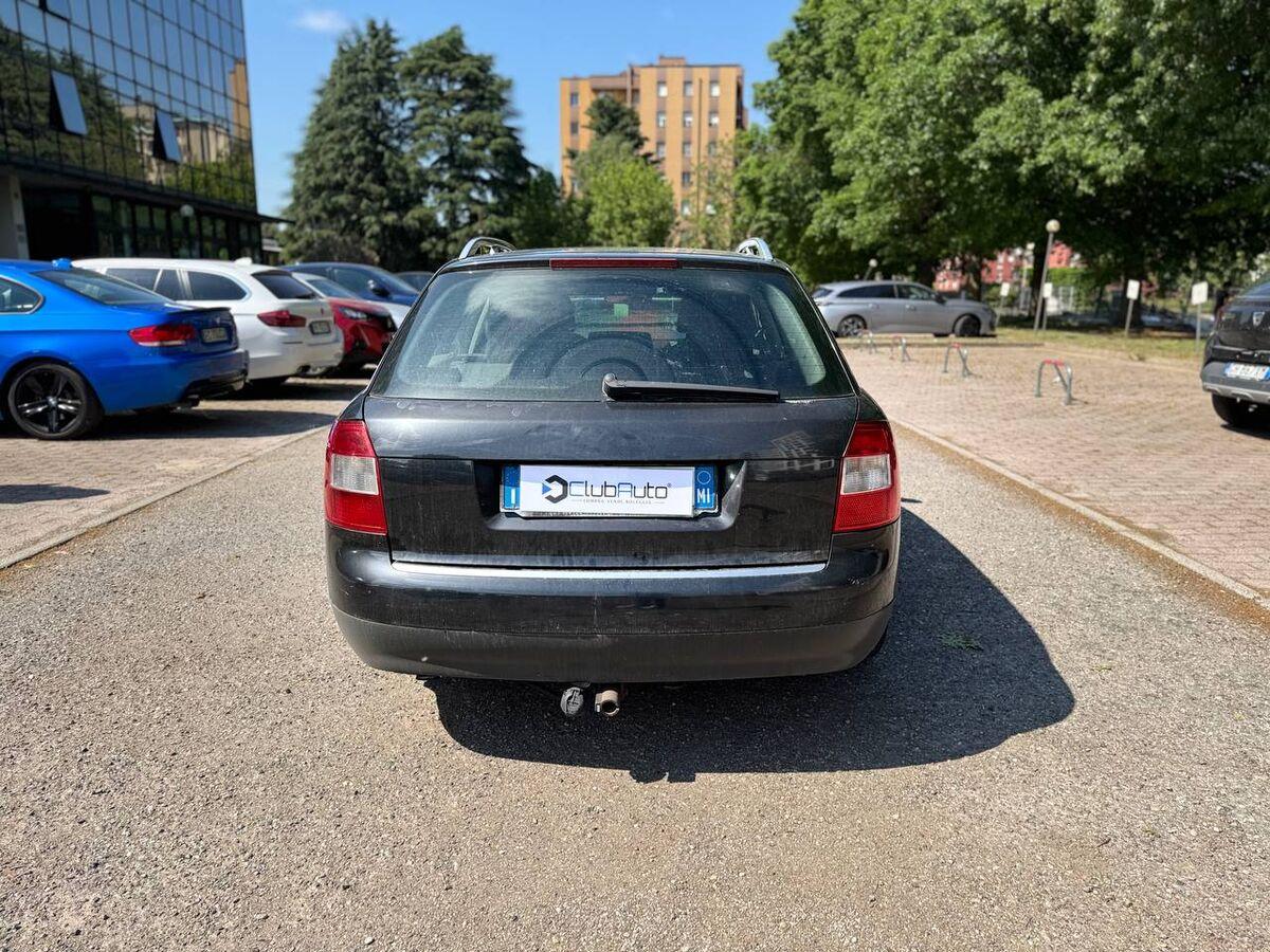 Audi A4 Avant 2.5 V6 tdi 163cv