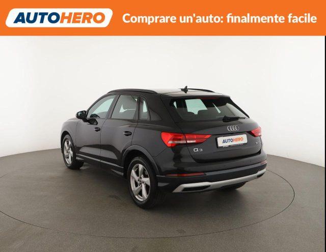 AUDI Q3 35 TDI Business Advanced