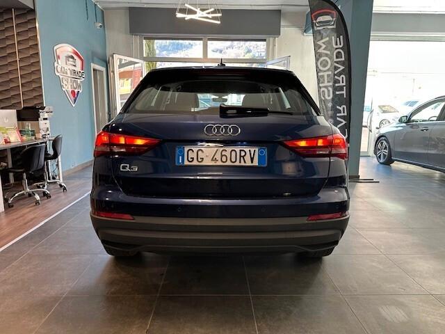 Audi Q3 35 TDI S tronic Business