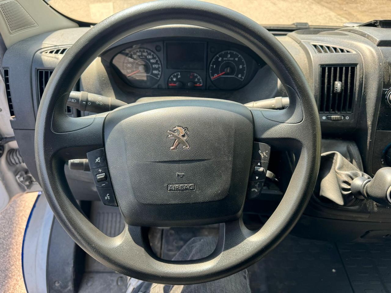 Peugeot Boxer 2.2HDi 140cv L2H2