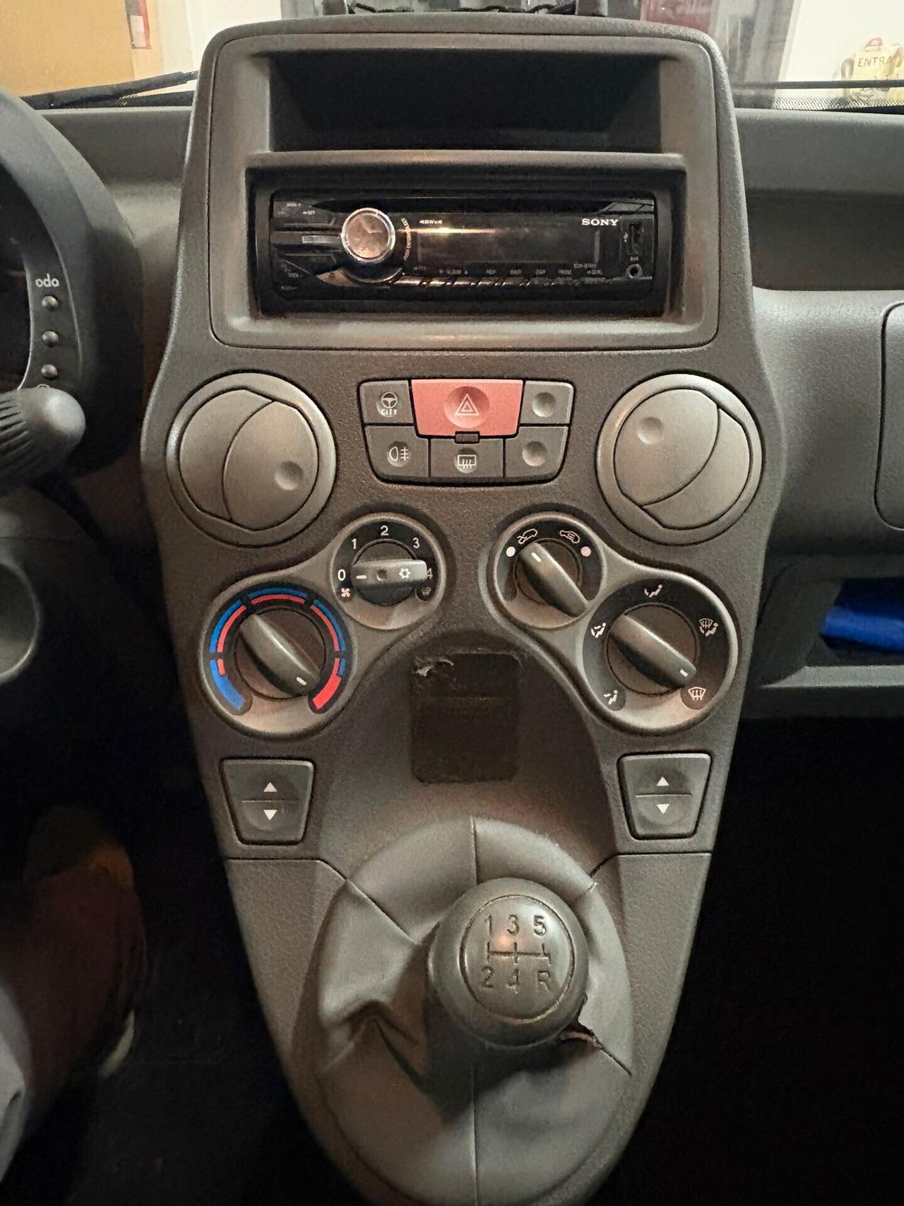 FIAT PANDA benzina 1100 CV 54 KW40 Km 111.117 Certificati PER NEOPATENTATI