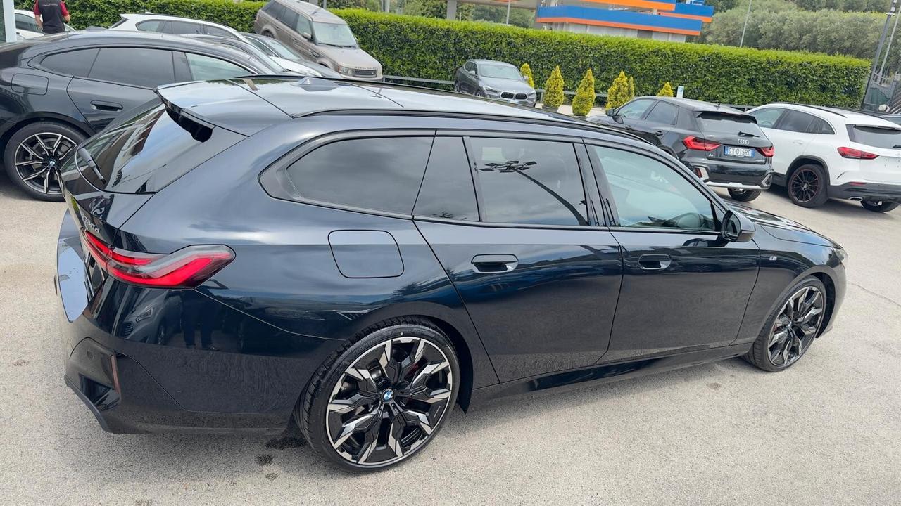 Bmw 540 540d M-SPORT PRO/XDRIVE/TETTO/CERCHI R21/PRONTA CONSEGNA/UFFICIALE/